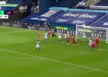 (Vidéo) Des scènes incroyables alors qu’Alisson marque le vainqueur du match pour Liverpool avec une tête brillante