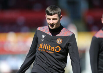 Aston Villa mène la course pour Kerr Smith de Dundee United devant Manchester United et Liverpool