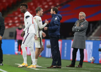 Gary Neville dit que Jack Grealish d’Aston Villa devrait commencer pour l’Angleterre dans certains matchs aux Euros