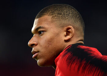 Mauricio Pochettino jette un nouveau doute sur la disponibilité de Kylian Mbappe contre Man City: «  Je suis inquiet  »