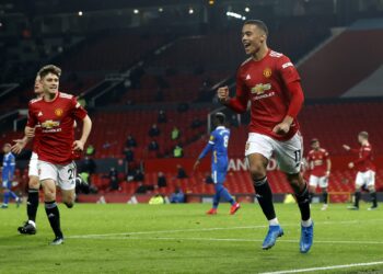 Mason Greenwood et Ole Gunnar Solskjaer en équipe de Man United pour les récompenses de la Premier League