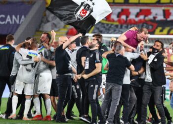 Besiktas Pip Galatasaray remporte le titre de Super Lig par +1 but de différence