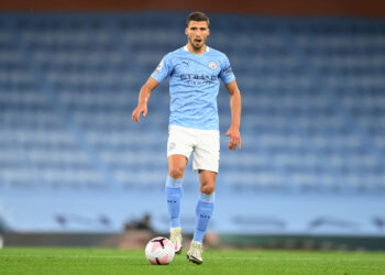 Pep Guardiola soutient le «  leader  » Ruben Dias pour devenir capitaine de Man City