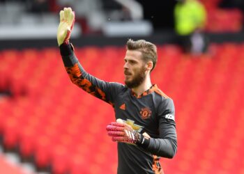 Le drame VAR frappe à nouveau alors que De Gea obtient une passe décisive pour le premier match de Cavani