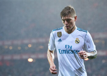 La star du Real Madrid Toni Kroos répond aux fouilles d’après-match de Mason Mount