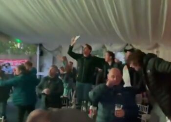 (Vidéo) Les fans de Liverpool chantent la chanson de Bobby Firmino dans United Win