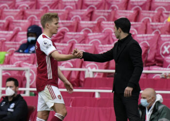 Mikel Arteta parle de la possibilité de signer à nouveau Martin Odegaard