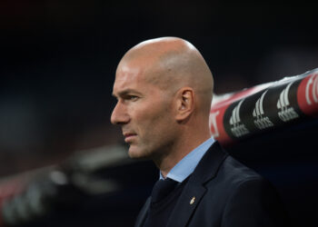 Militao donne à Zidane un mal de tête avant Chelsea alors que le Real revient à la victoire