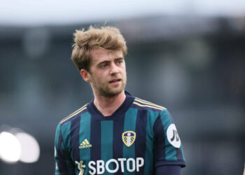 Tottenham Hotspur a considéré Patrick Bamford de Leeds United et Ivan Toney de Brentford comme les remplaçants de Harry Kane