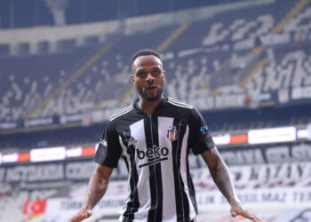 Tottenham Hotspur et West Ham United veulent l’attaquant du Besiktas Cyle Larin