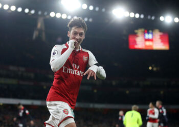 Xhaka un scratch de dernière minute contre Villarreal / Ozil Trolls Unai Emery