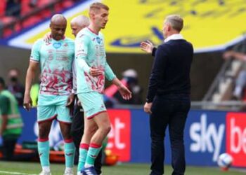 Le cœur brisé après que Swansea City ait perdu la finale des barrages de championnat contre Brentford