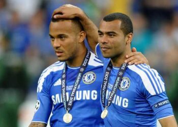 Chelsea doit canaliser son Ryan Bertrand intérieur et faire de son mieux avec Didier Drogba pour gagner l’UCL –