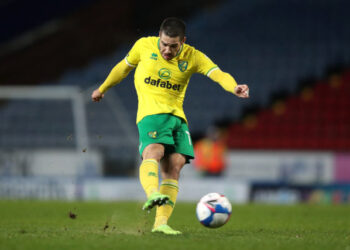 Les fans d’Aston Villa réagissent à la dernière mise à jour sur Emiliano Buendia