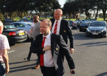 La fenêtre de transfert estivale de Manchester United pourrait être condamnée avant même qu’elle ne commence