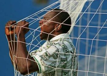 «  Yekini vivra à jamais dans nos cœurs  » – Twitter rend un hommage émouvant à la légende nigériane