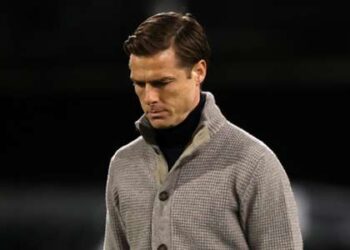 Parker «  déçu  » veut que Fulham s’engage à rompre le cycle après la confirmation de la relégation