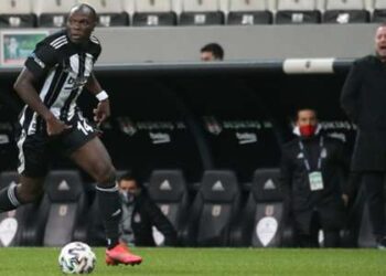 Aboubakar: la star de Besiktas remporte le doublé turc avec un avenir incertain