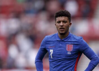 Sir Alex Ferguson « pense beaucoup » à Jadon Sancho au milieu de l’intérêt de Manchester United