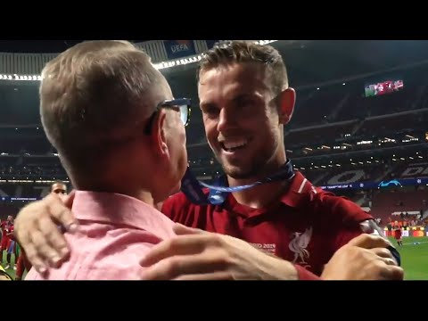 « À vous, Jordan Henderson » |  La fierté d'un père pour le capitaine de Liverpool