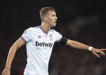 Pourquoi Soucek touchera la barre transversale et portera une attention particulière à ses poignets