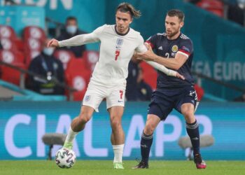 « Je ne le jouerais pas » Rooney dit que Southgate devrait laisser tomber Grealish