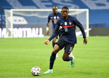 Barcelone a fixé le prix demandé pour Ousmane Dembele au milieu d’une impasse contractuelle