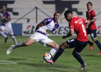 Brighton rejoint Newcastle dans la course pour Alan Velasco