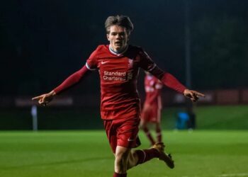 Ennis de Liverpool semble prêt à échanger Anfield contre Chelsea