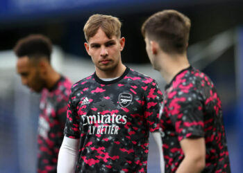Fabrizio Romano: Arsenal signera un contrat de cinq ans avec Emile Smith-Rowe au milieu de l’intérêt d’Aston Villa