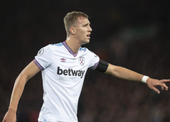 Comment les adversaires de l’Angleterre du groupe D se sont-ils comportés lors de leur échauffement à l’Euro ?