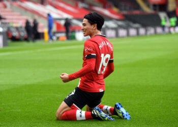 Southampton a eu des discussions avec Liverpool sur Minamino