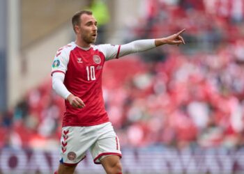 101 : Astley Mulholland – Campagne pour que les défibrillateurs soient sur tous les terrains