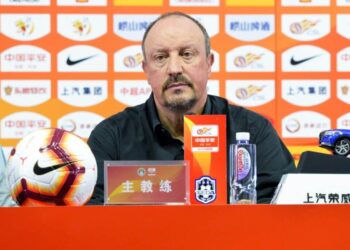 Les fans de Newcastle United réagissent alors que Rafa Benitez se rapproche du travail d’Everton