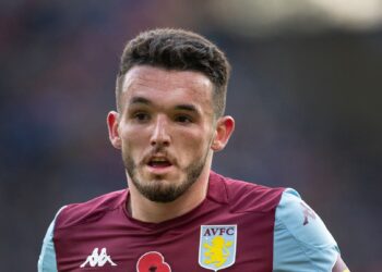 Mills suggère que McGinn ne ferait pas irruption dans le premier XI de Liverpool
