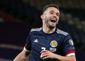 Villa prête à bloquer les approches de McGinn, lié à Liverpool