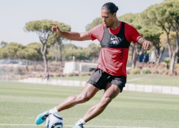 (Vidéo) Van Dijk montre une photo puissante dans un clip Instagram