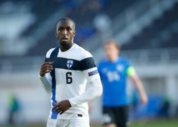 Watford intéressé par la signature du milieu de terrain des Rangers Glen Kamara