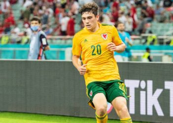 Les fans se demandent si Man United devrait vendre, prêter ou garder Daniel James
