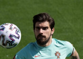 Vendre Xhaka pour combien ?!  Acheter Neves pour combien ?!