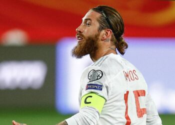 Manchester United l’un des deux favoris à signer le défenseur central