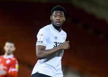 Teden Mengi de Manchester United devrait retourner dans le comté de Derby en prêt