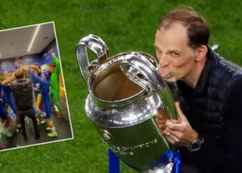 Tuchel révèle pourquoi les joueurs de Chelsea ont célébré avec ses entraîneurs après la victoire en Ligue des champions