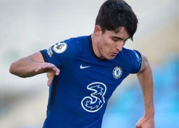 Ces fans de Chelsea ont choisi le plan de sauvegarde Hakimi de Traoré, Hudson-Odoi ou Livramento –