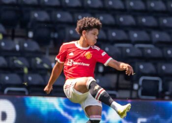 Shola Shoretire passe devant le comté de Derby pour exciter les fans de Manchester United – Man United News And Transfer News