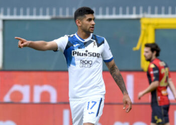 Tottenham fait une offre massive pour Cristian Romero – rapport