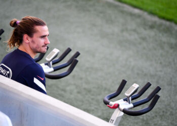 Barcelone vendra Antoine Griezmann si Lionel Messi prolonge son contrat