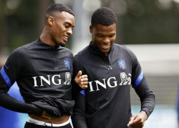 Everton devrait signer Denzel Dumfries, qui devrait le rencontrer cette semaine