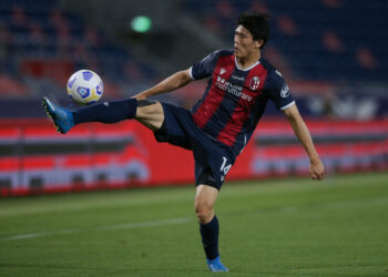 Everton et West Ham surveillent Takehiro Tomiyasu