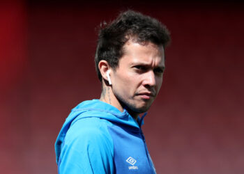 Everton vend Bernard à Sharjah ;  continuer le réoutillage sous Rafa Benítez